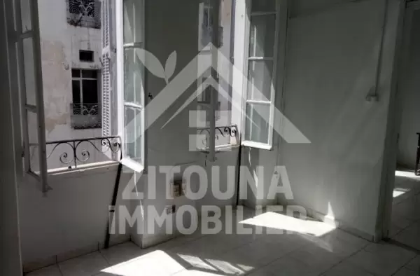 A vendre Un spacieux appartement au cœur du centre ville