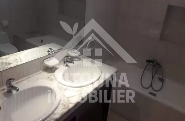 A louer un rez de chaussée de villa à la Marsa