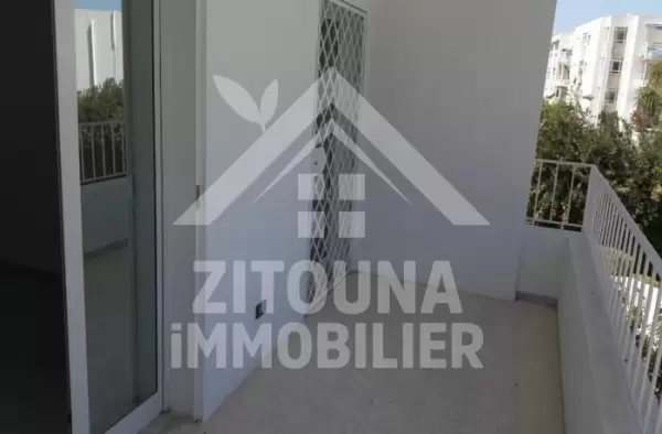 A louer un étage de villa à Sidi Daoud