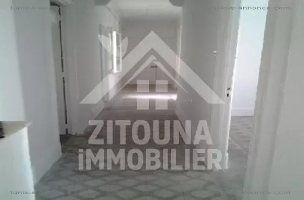 A vendre un appartement au cœur du centre ville proche de toutes commodités