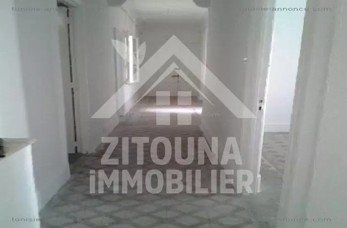 A vendre un appartement au cœur du centre ville proche de toutes commodités