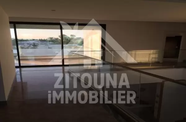 A vendre une belle villa à la Soukra