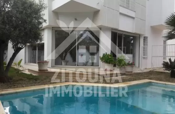 A louer une belle villa de prestige à Golden tulip