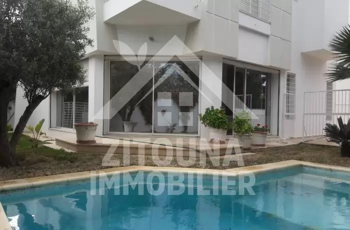 A louer une belle villa de prestige à Golden tulip