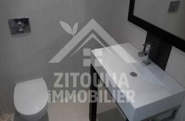 A louer une belle villa de prestige à Golden tulip