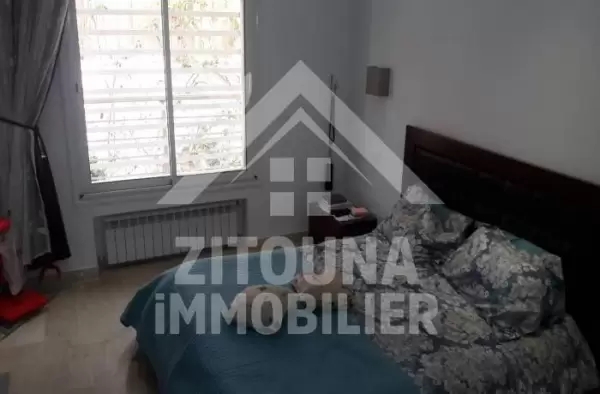 A louer un appartement dans une résidence gardée aux les jardins de carthage