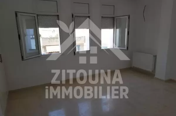 A louer un appartement à la Marsa Tabek