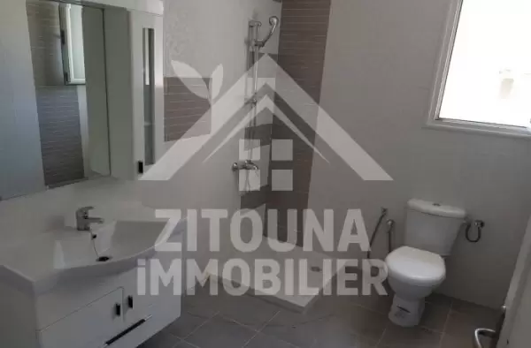 A louer un appartement à la Marsa Tabek