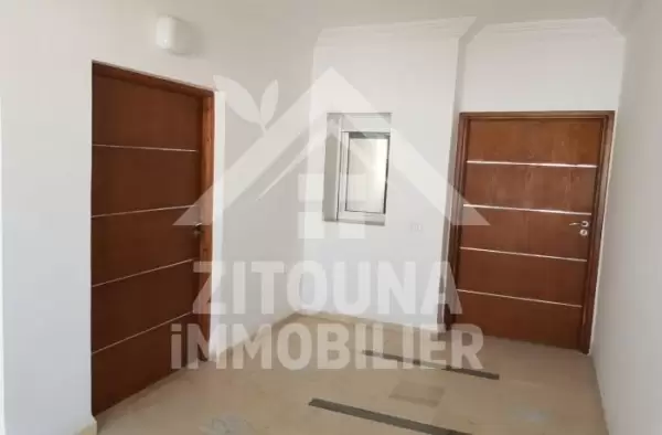A louer un appartement à la Marsa Tabek