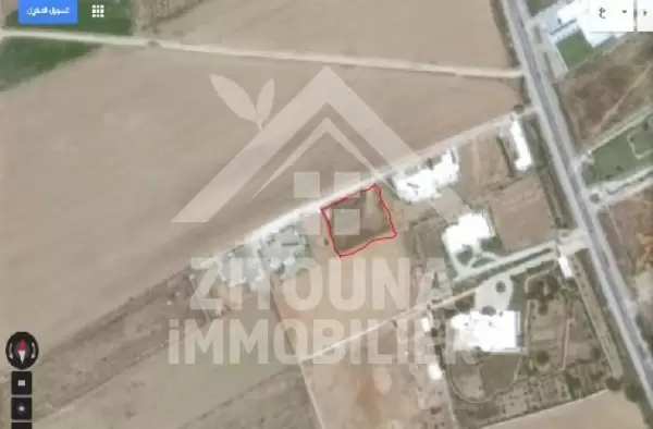 Une opportunité d'investissement A vendre deux lots de terrain de 1600 m² sur la route de Bizerte à SABBELET BEN AMMAR , une zone d'avenir très prometteuse pour les investisseurS.