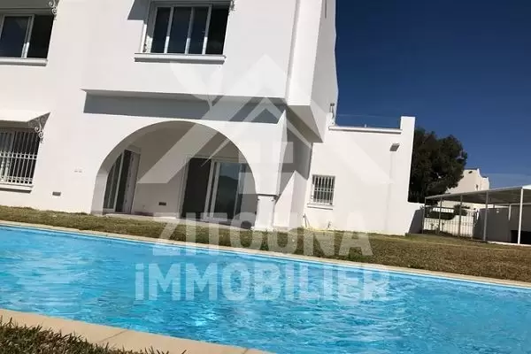 A louer une belle villa à Gammarth Marina