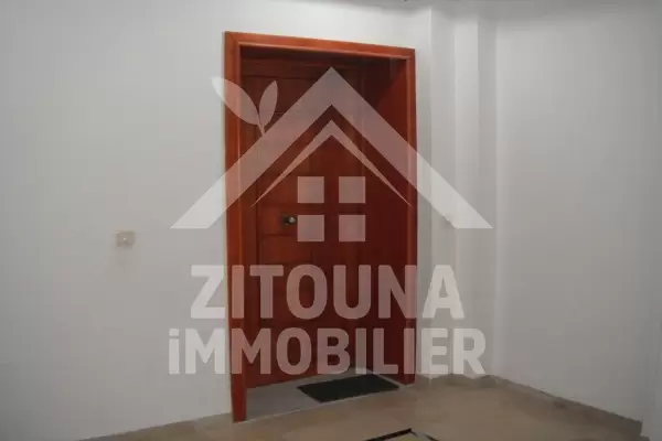 A louer bel appartement à la Marsa vue mer