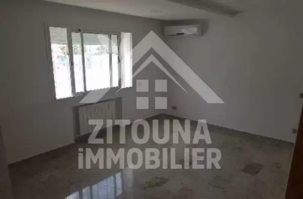 A louer un appartement nouvellement construit à Amilcar