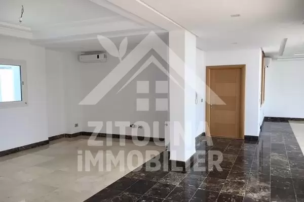 A vendre un loft à La Soukra