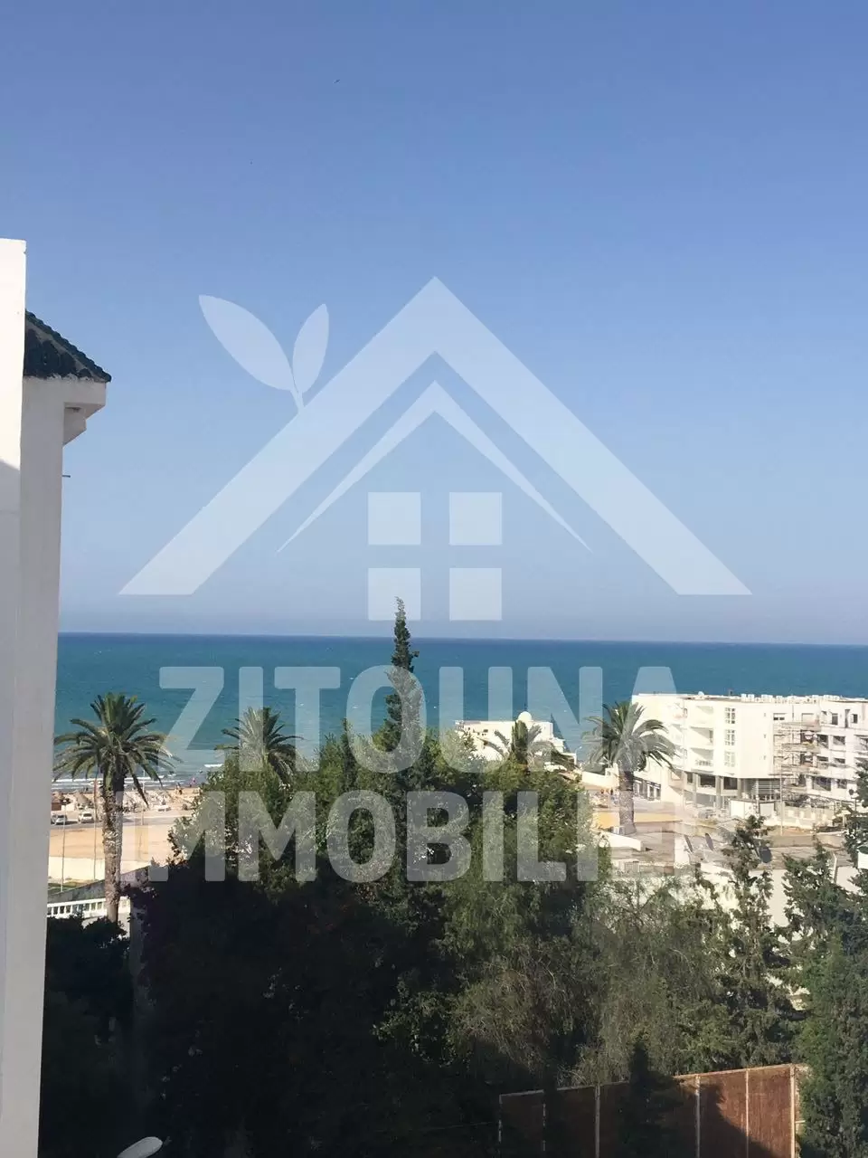 A louer un bel appartement dans une résidence gardée à la Marsa Plage