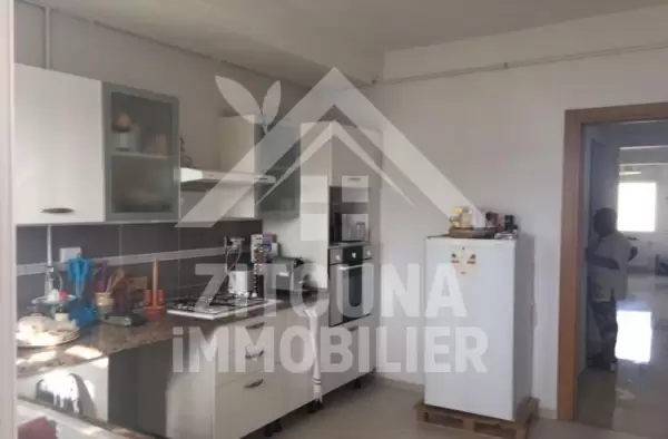 A louer un bel appartement dans une résidence gardée à la Marsa Plage