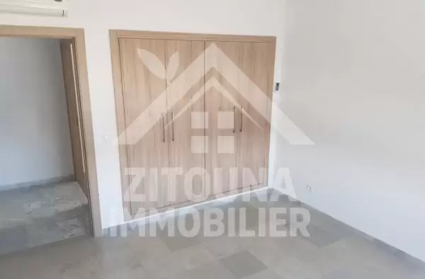 A louer un appartement à Ain Zaghaouan