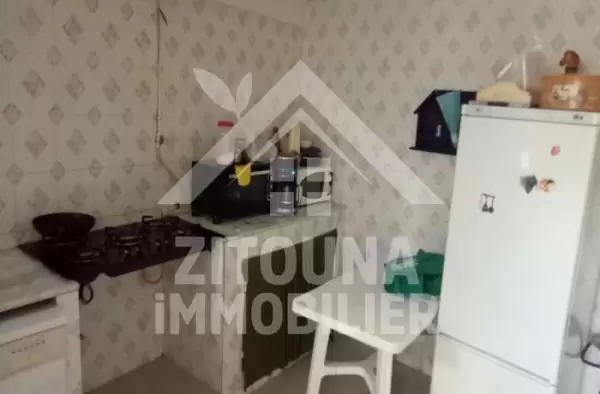 A vendre un appartement au RDC à la Marsa Ville