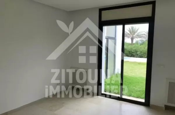 A louer une villa totalement rénovée au Golf