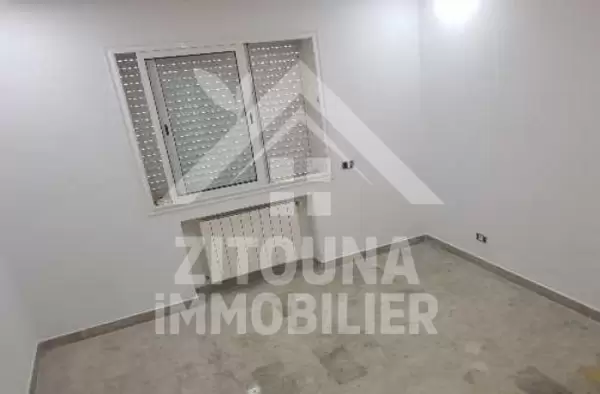 A louer un appartement à Amilcar