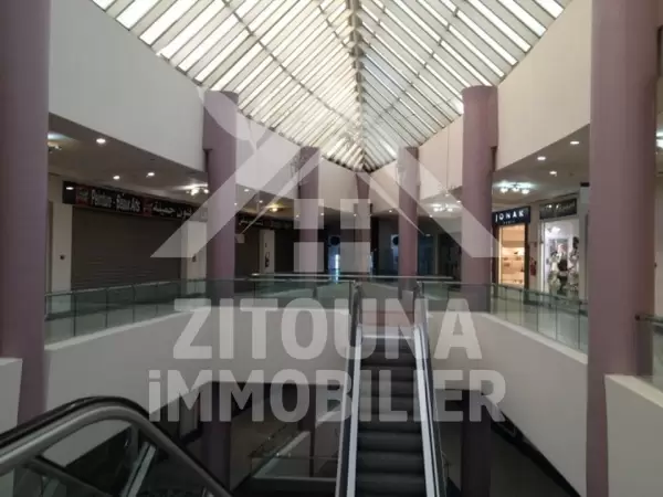 A vendre un fond de commerce à la Marsa Plage