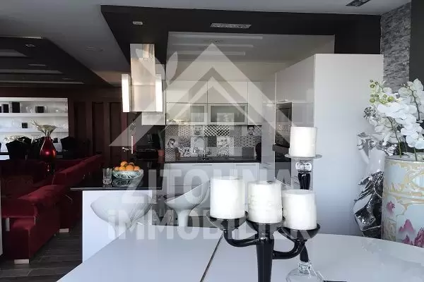 VIP Étage de villa au Golden Tulip