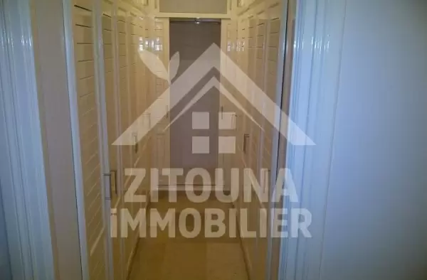 A louer un étage de villa à la Marsa