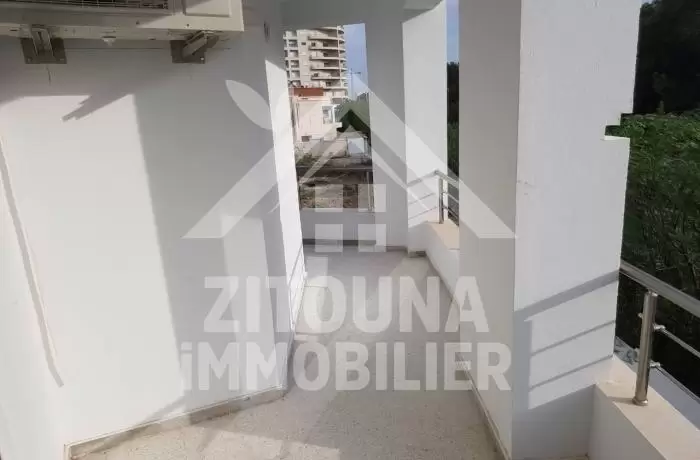 A louer deux appartements S+2 aux Jardins de Carthage