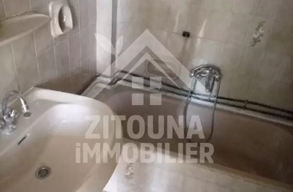 A louer un étage de villa à la Marsa Plage