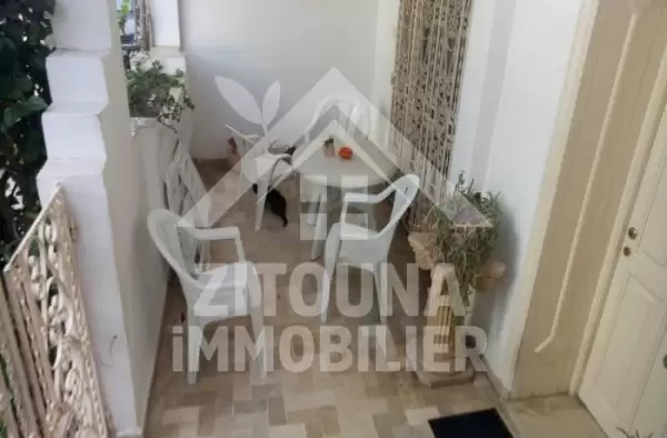 A louer un étage de villa à la Marsa Plage