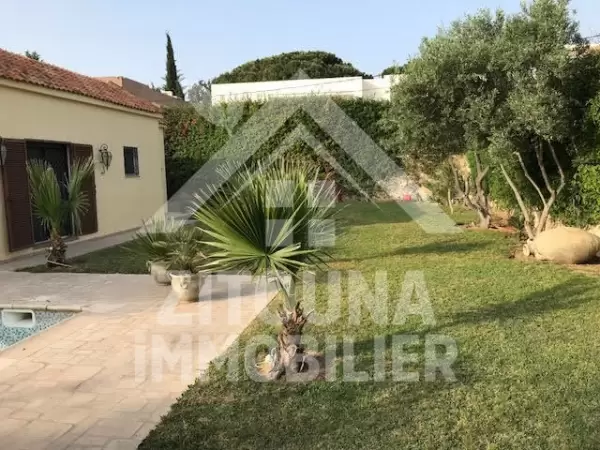 A louer une villa de charme à la Soukra