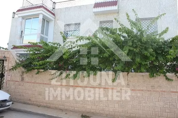 A louer une belle villa à Gammarth