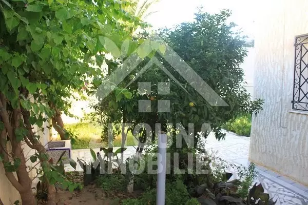 A louer une belle villa à Gammarth