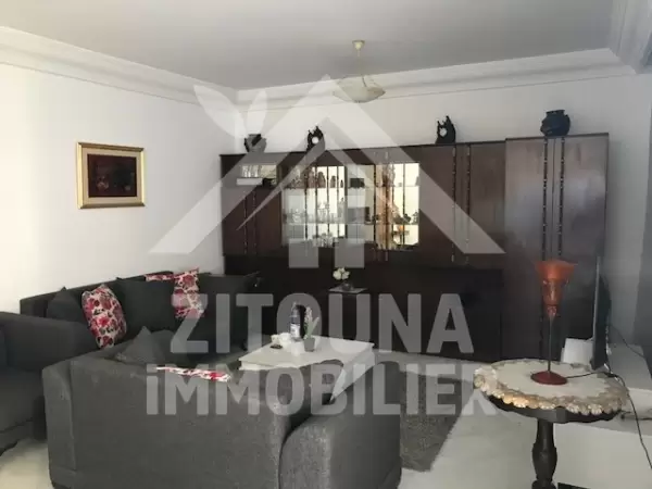 A louer un bel appartement meublé au Lac 1