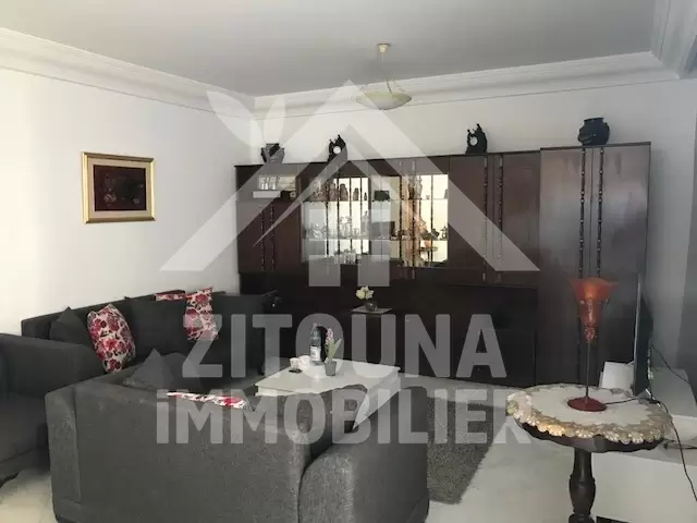 A louer un bel appartement meublé au Lac 1