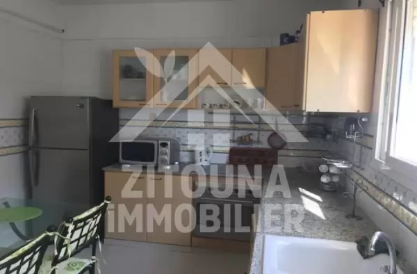 A louer un bel appartement meublé au Lac 1