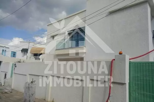 A vendre une villa de charme à la Marsa Corniche