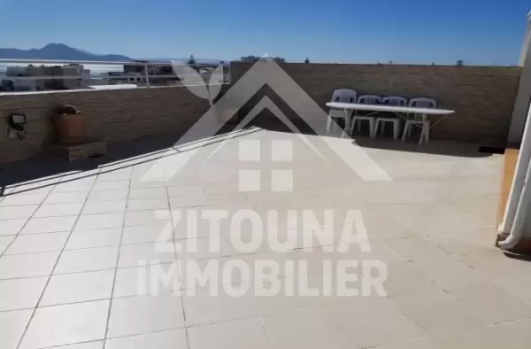 A vendre un appartement vue mer à Salambo