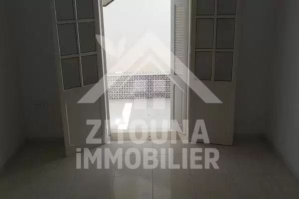 A louer un rez de jardin à la Marsa