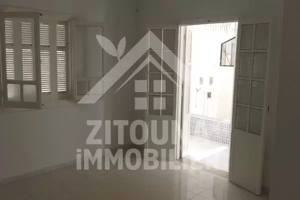 A louer un rez de jardin à la Marsa