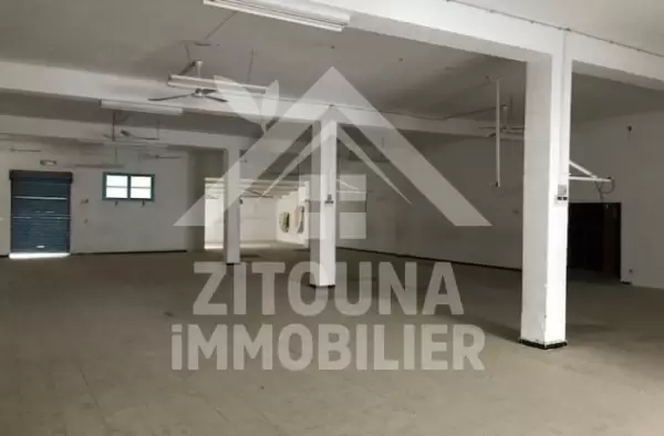 A louer un entrepôt atelier et administration à Ezzahra