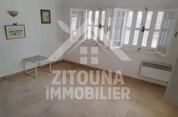 A louer un appartement avec accès piscine à Gammarth Supérieur