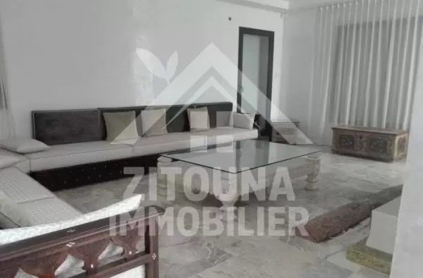 A louer une charmante villa de très haut standing avec une décoration très soignée à la Marsa