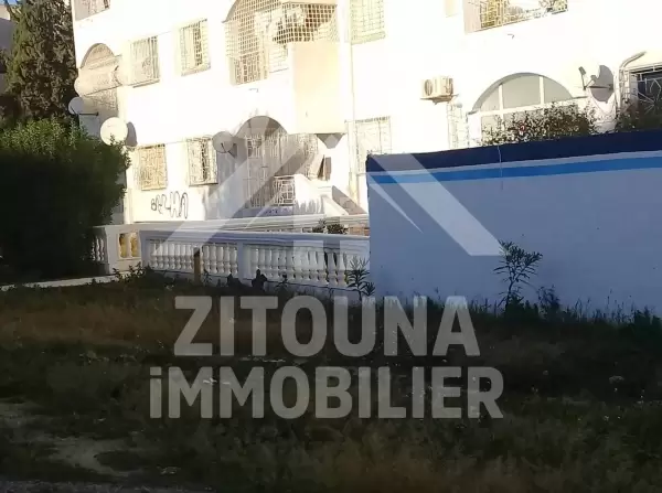 A vendre un appartement dans une résidence au Morouj 1