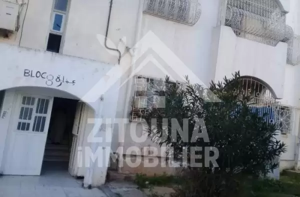 A vendre un appartement dans une résidence au Morouj 1