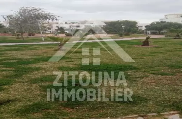 A VENDRE UN BEL APPARTEMENT à cité Nacer