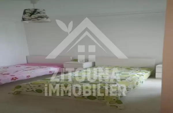 A VENDRE UN BEL APPARTEMENT à cité Nacer