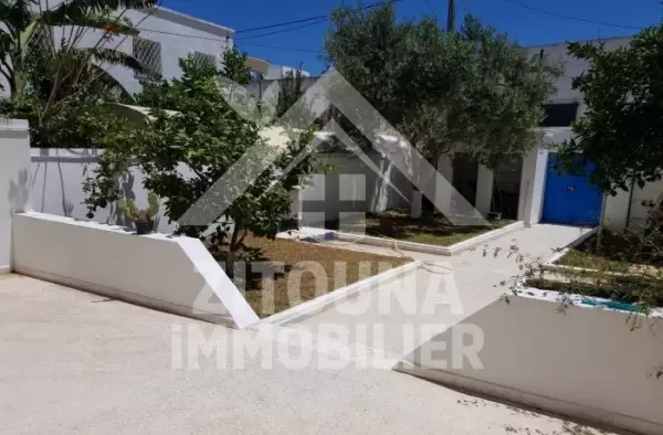 A vendre une villa à la Marsa Aéroport