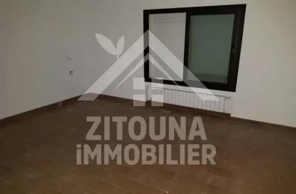 A louer un duplex de très haut standing et neuf aux Les Jardins de Carthage