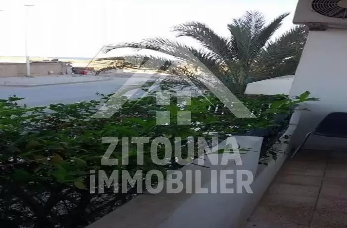 A louer un appartement meublé au lac 1